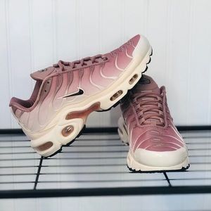 Women’s Nike Air Max Plus